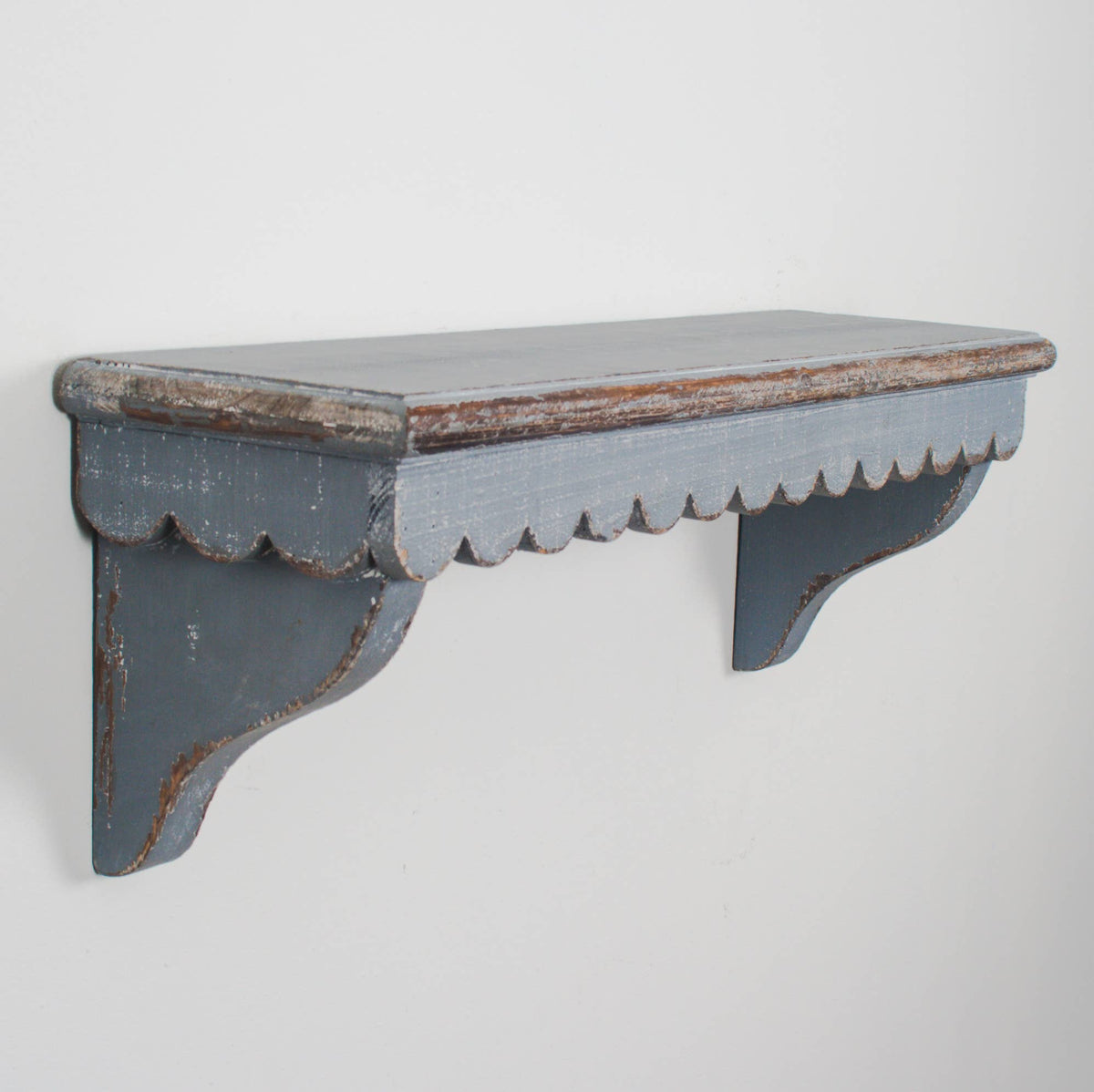 Scalloped Wooden Wall Shelf – Grey