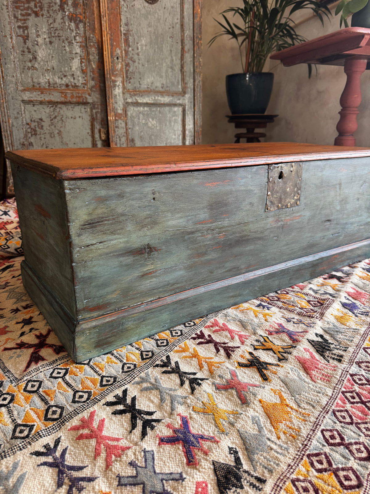 Early 20th-Century Restored Coffee Table Trunk