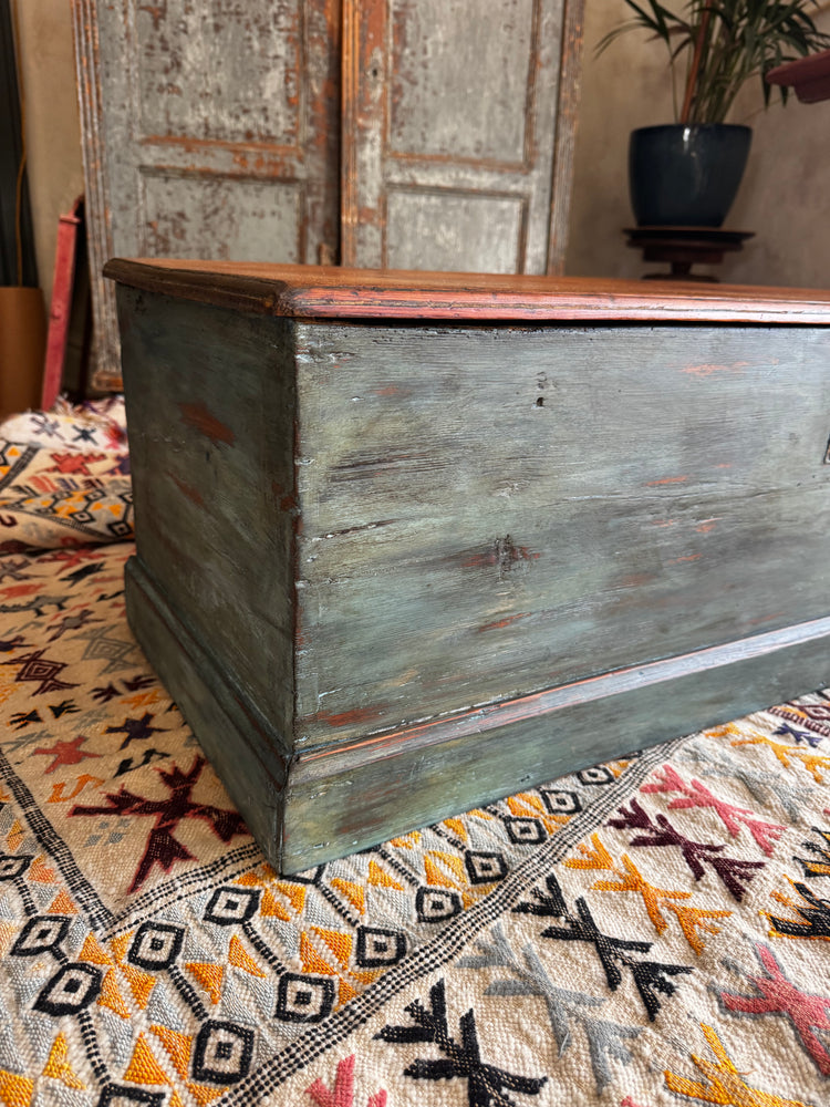 Early 20th-Century Restored Coffee Table Trunk