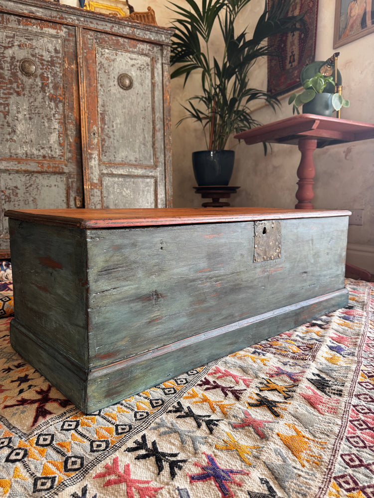 Early 20th-Century Restored Coffee Table Trunk